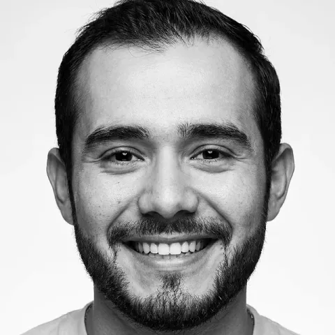 Portrait of Abdiel Hernández, author of the article